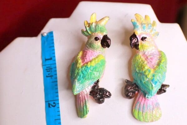 SOLD! 8598 Art Nouveau Vivid Hand Painted Pastel Light Weight Parrots Earrings - Image 6