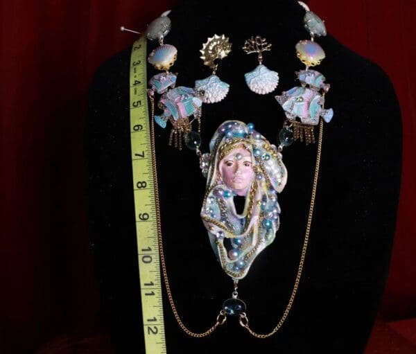 SOLD! 8615 Set Of Art Deco Nautical Mermaid Face Pearl Huge Necklace+ Earrings - Image 4