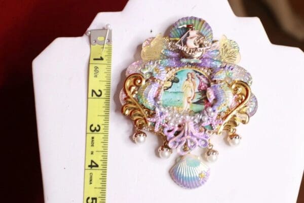 SOLD! 8667 Birth Of Venus Vintage Style Dragons Shell Pink Octopus Huge Stunning Brooch - Image 7
