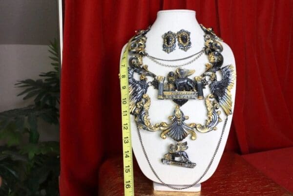 SOLD! 8697 Set Of Medieval Art Jewelry 3D Effect Hand Painted 3D Effect Venezia Necklace - Image 5