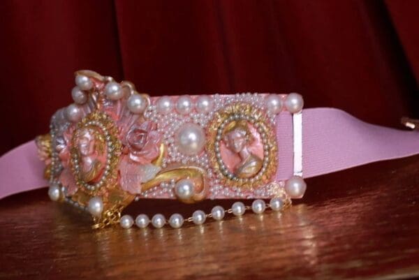 SOLD! 8724 Art Nouveau Carved Cameo Vintage Style Salmon Embellished Waist Gold Belt Size S, L, M - Image 2