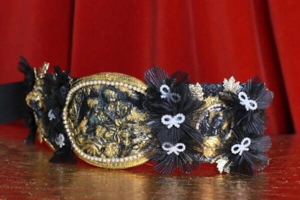 SOLD! 8725 Art Nouveau Carved Cameo Vintage Style Black Embellished Waist Gold Belt Size S, L, M - Image 5