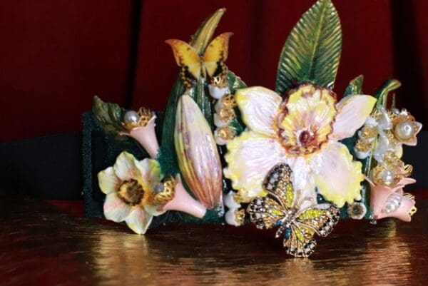SOLD! 8727 Art Nouveau Flower Garden Embellished Waist Gold Belt Size S, L, M - Image 7