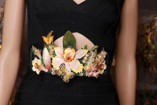 SOLD! 8727 Art Nouveau Flower Garden Embellished Waist Gold Belt Size S, L, M - Image 8