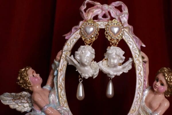 SOLD! 8729 Small Pearlish Chubby Cherubs Angels Shell Light Weight Studs Earrings