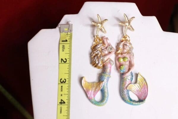 SOLD! 8733 Nautical Faced Mermaids Hand Painted Pearlish Earrings - Image 7