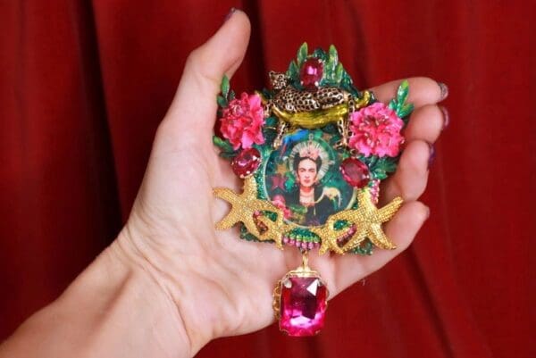 SOLD! 8744 Frida Kahlo Fuchsia Flower Leopard Massive Brooch - Image 7