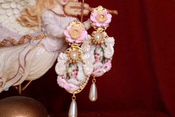 SOLD! 9065 Victorian Marie Antoinette Rose Studs Earrings - Image 2