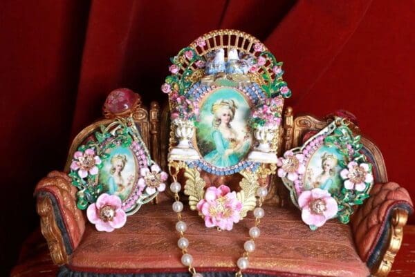 SOLD! 9207 Set Of Brooch+ Earrings Marie Antoinette Aqua Garden - Image 5