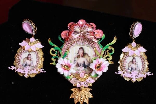 SOLD! 9208 Young Marie Antoinette Pale Pink Brooch