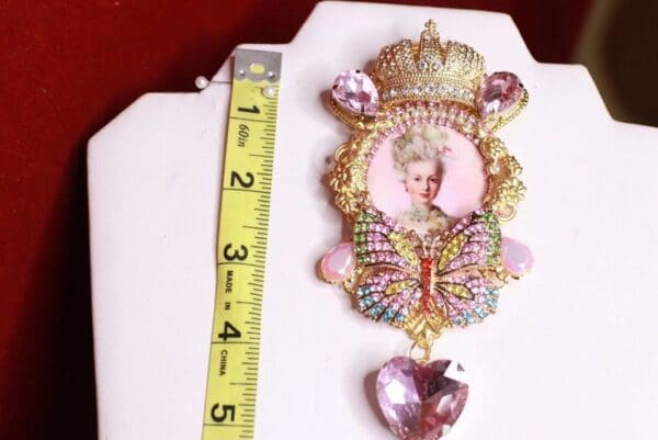 SOLD! 9221 Young Marie Antoinette Pale Pink Crown Butterfly Brooch - Image 5