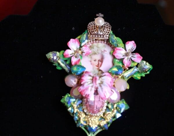 SOLD! 9222 Young Marie Antoinette Pale Pink Flower Brooch - Image 2