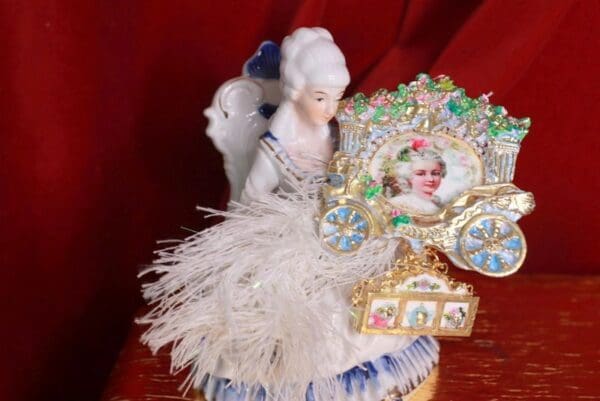 SOLD! 9224 Young Marie Antoinette Pale Pink Carriage Brooch - Image 2