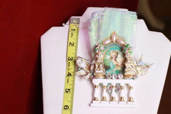 SOLD! 9226 Young Marie Antoinette Pale Aqua Brooch - Image 3
