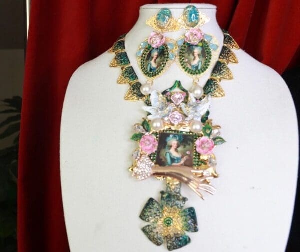 SOLD! 9249 Marie Antoinette Large Blue Bow Massive Necklace - Image 6
