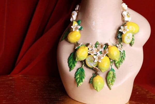 SOLD! 9291 Set Of Baroque 3D Effect Lemon Fruit Statement Necklace+ Earrings - Image 7
