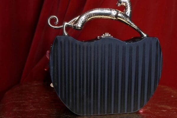 SOLD! 9296 Frida Kahlo Embellished Handbag - Image 6