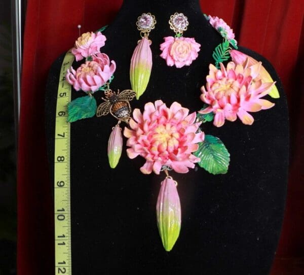SOLD! 9330 Baroque Art Nouveau Vivid Asters Flowers Crystal Bee Hand Painted Necklace Set - Image 10