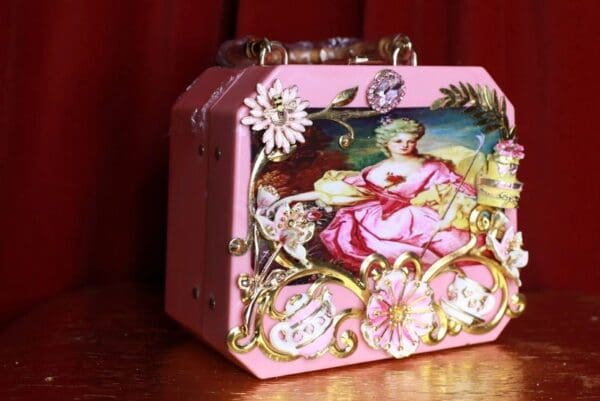 SOLD! 9333 Pink Victorian Box Marie Antoinette Embellished Handbag - Image 2