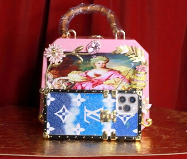 SOLD! 9333 Pink Victorian Box Marie Antoinette Embellished Handbag - Image 7