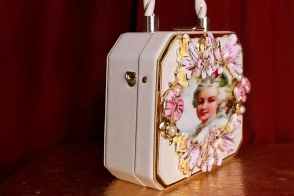 SOLD! 9334 Pink Victorian Box Marie Antoinette Embellished Handbag - Image 4