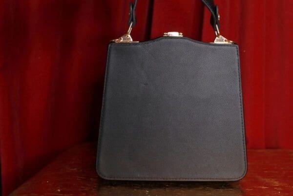 SOLD! 9338 Frida Kahlo Lily Of The Valley Embellished Handbag - Image 5