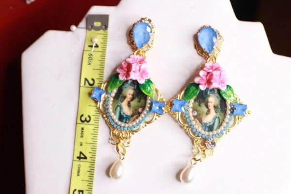 SOLD! 9341 Marie Antoinette Roses Studs Earrings - Image 2
