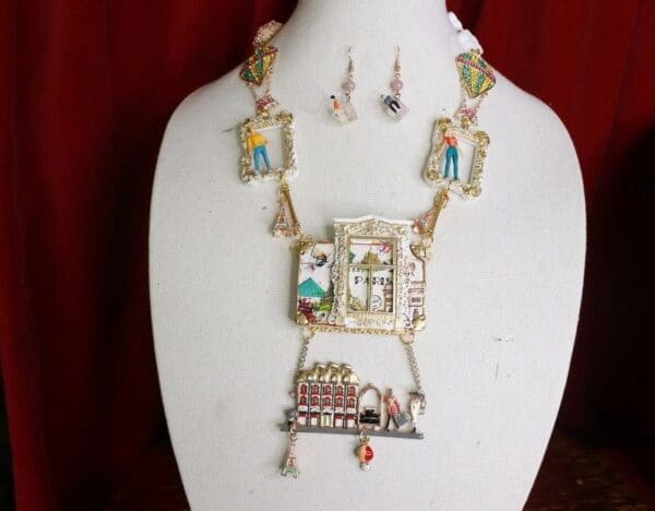 SOLD! 9355 Cartoonish Set Of Paris Lovers Windows Necklace+ Earrings - Image 3