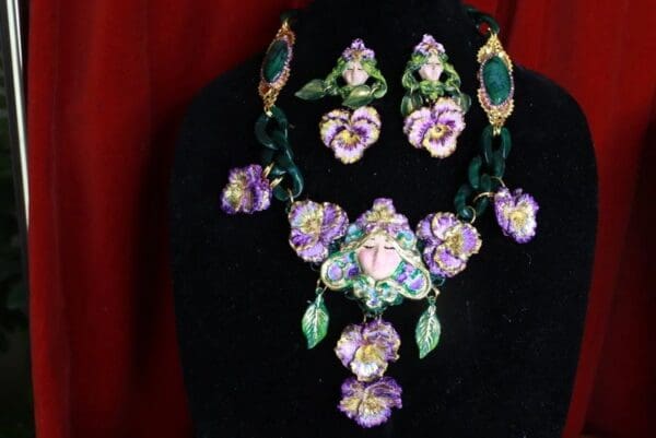 SOLD! 9368 Art Jewelry Viola Goddess 3D Effect Unusual Hand Painted Huge Necklace - Image 4