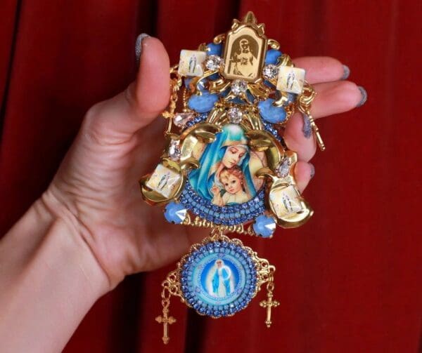 SOLD! 9345 Brooch Pin Virgin Mary Icon - Image 5