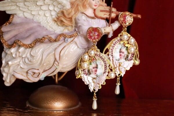 SOLD! 9346 Marie Antoinette Roses Studs Pearl Earrings