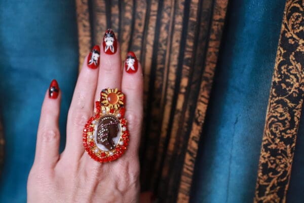 132 Carved Vintage Victorian Style Cocktail Ring