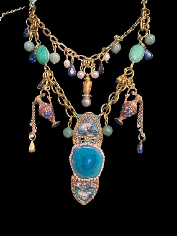 81 Genuine Agate Vintage Style Carved Cameos Necklace