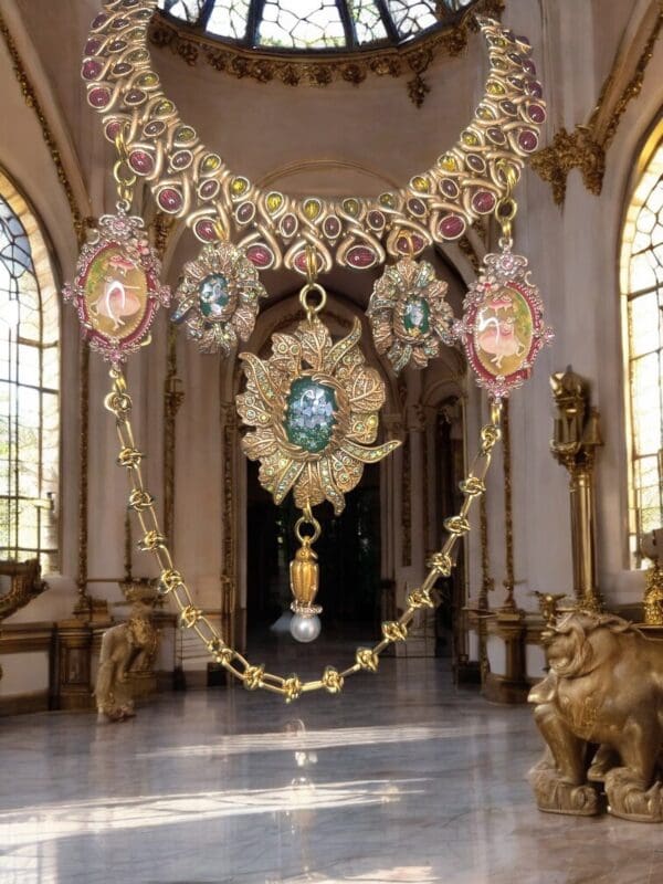 100 Baroque Vintage Style Elegant Statement Necklace