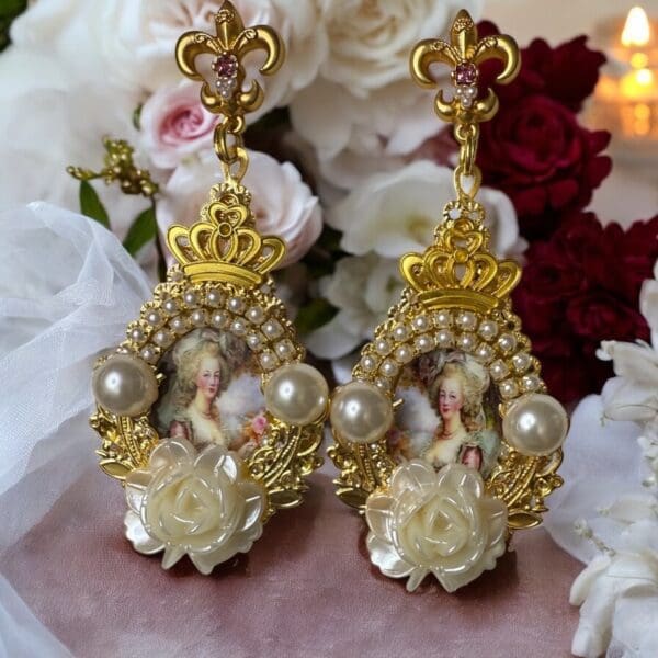 57 Marie Antoinette Pearl Long Earrings Studs