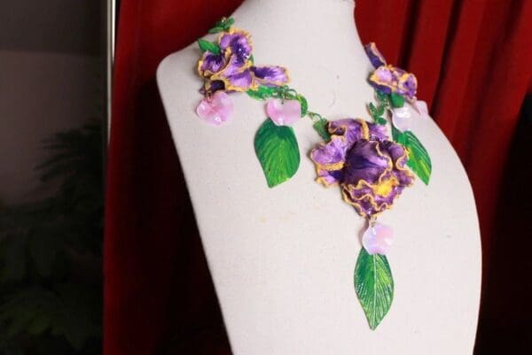 SOLD! 9414 Art Nouveau Vivid Hand Painted Iris Flower Massive Necklace - Image 4
