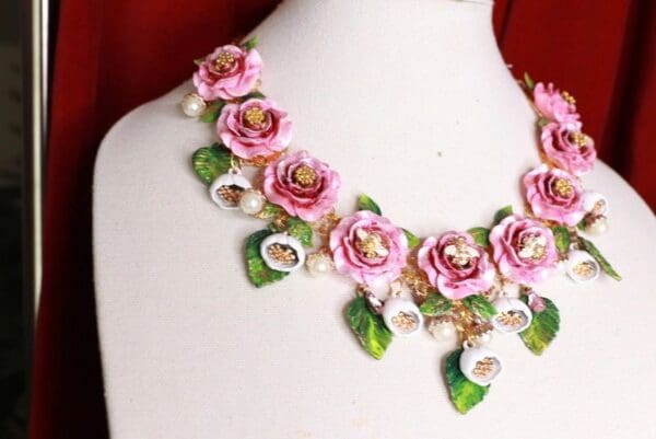 SOLD! 9427 Baroque Vivid Bee Roses Massive Necklace - Image 4