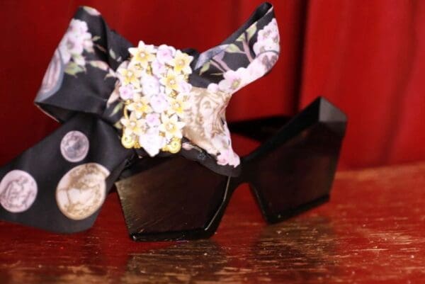 SOLD! 9462 Baroque One Sided Flower Blossom Bow Flower Sunglasses - Image 5