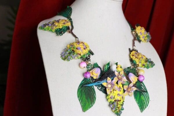 SOLD! 9469Art Nouveau Tropical Love Birds Parrots Necklace