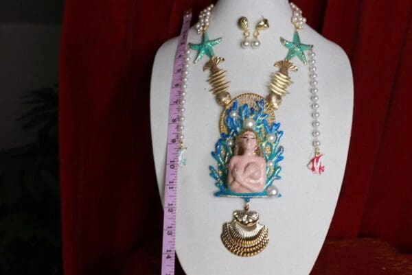 SOLD! 9471 Set Of Nautical 3D Mermaid Pearl Necklace+ Earrings - Image 4