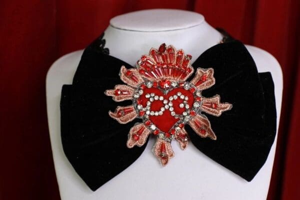 SOLD! 9478 Baroque Velvet Bow Necklace Choker