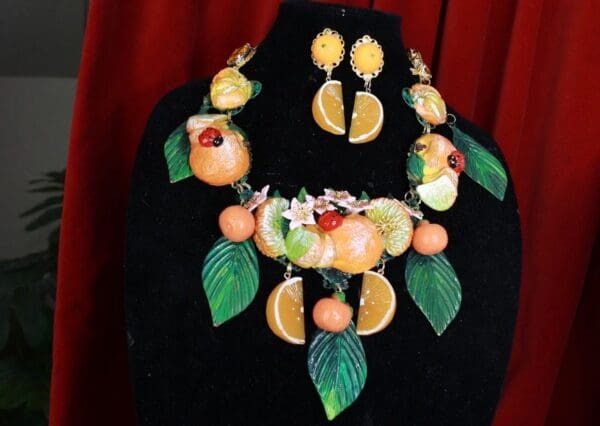SOLD!9482 Set Of Baroque 3D Effect Orange Fruit Statement Necklace+ Earrings - Image 2