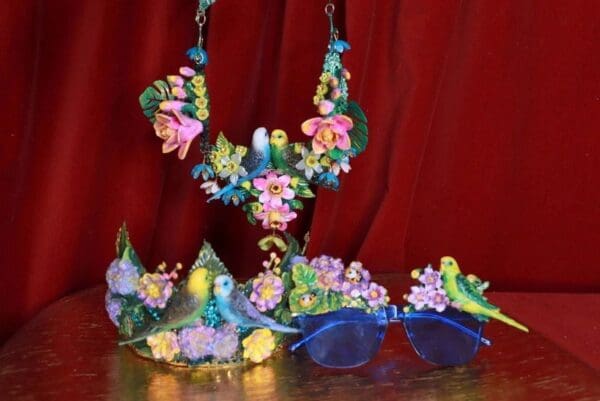 SOLD! 9491 Hand Painted 3D Effect Art Jewelry Love Birds Necklace - Image 4