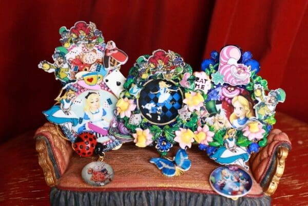 SOLD! 9518 Alice In Wonderland Massive Brooch Pin - Image 3