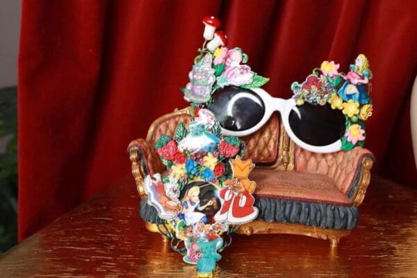 SOLD! 9523 Alice In Wonderland Fancy Embellished Sunglasses - Image 4