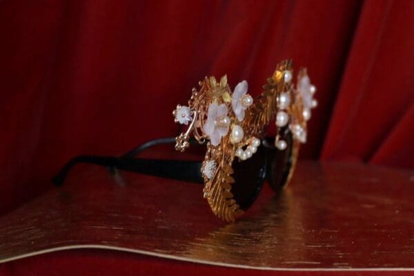 SOLD! 9543 Performance Stunning Gold Filigree Sunglasses - Image 4