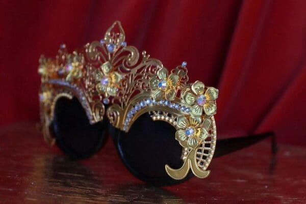 SOLD! 9544 Performance Stunning Gold Filigree Sunglasses - Image 8
