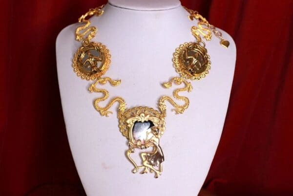 SOLD! 9546 Art Deco Tripple Mirror Lady In Dragons Necklace - Image 2