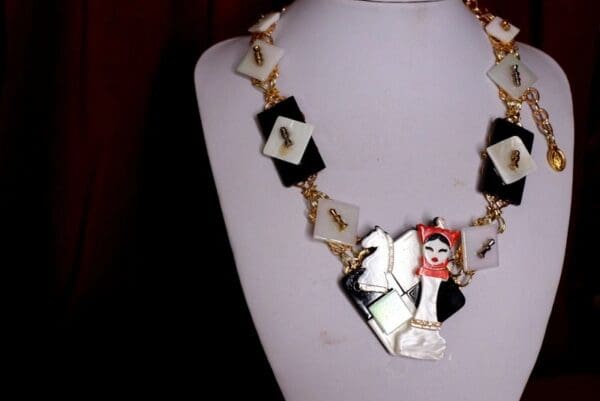 SOLD! 9554 Art Deco Queen Of Chess Necklace - Image 2