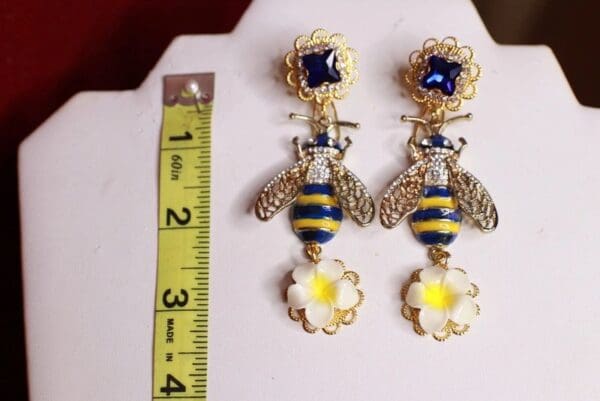 SOLD! 9566 Baroque Enamel Large Bee Lemon Flower Earrings - Image 4